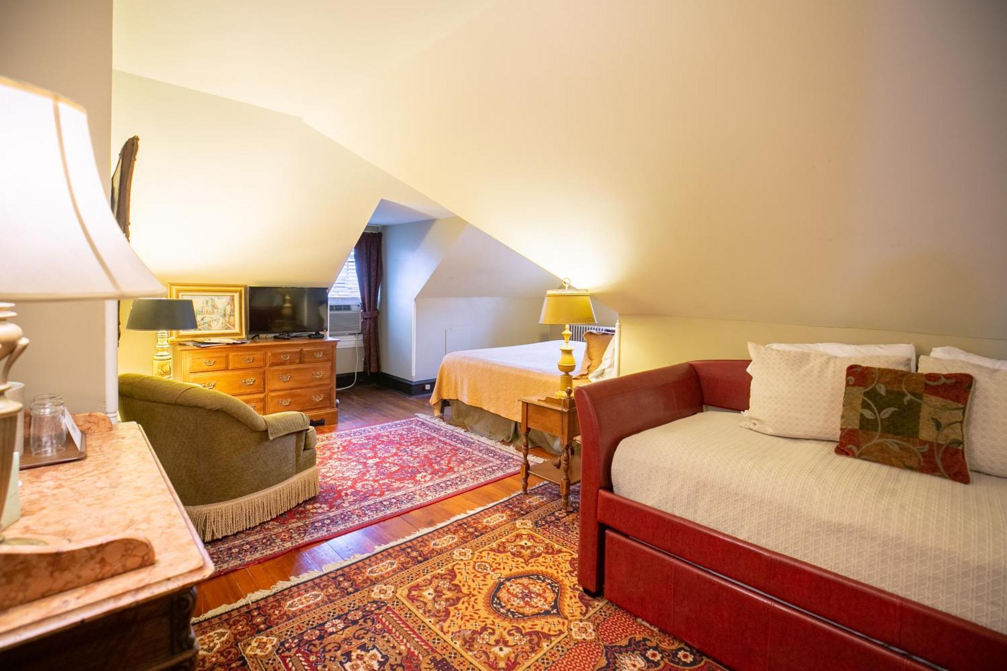 Cameron Estate Inn Mount Joy 外观 照片