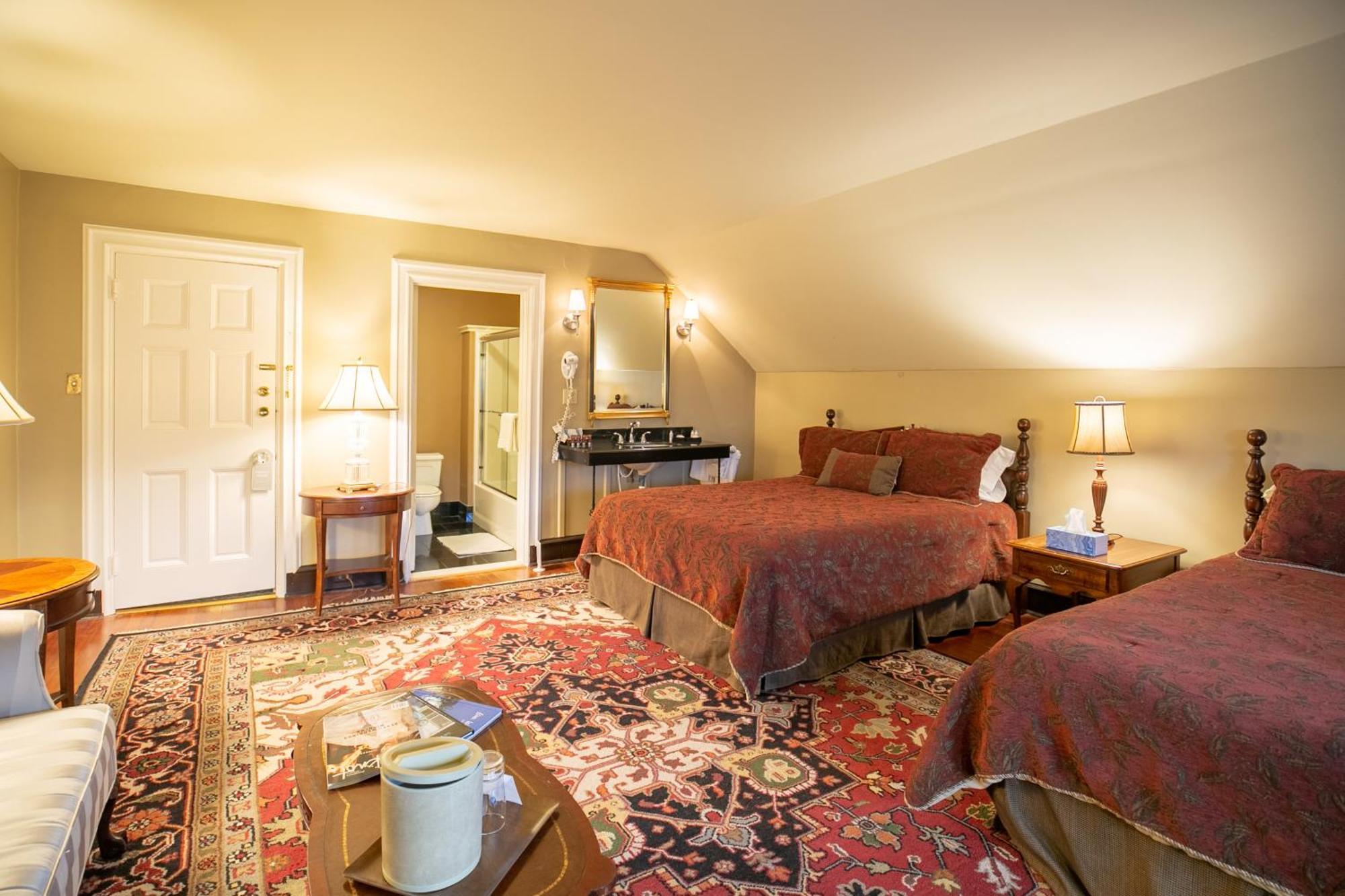 Cameron Estate Inn Mount Joy 外观 照片