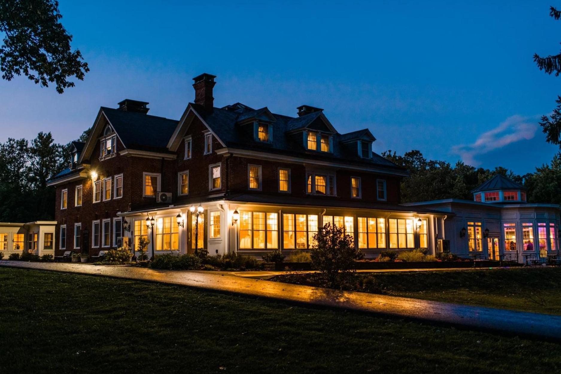 Cameron Estate Inn Mount Joy 外观 照片
